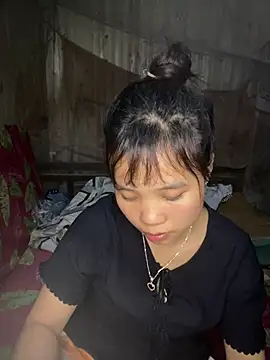 Ngoc-bbi online show from 04-04-26, 02:01