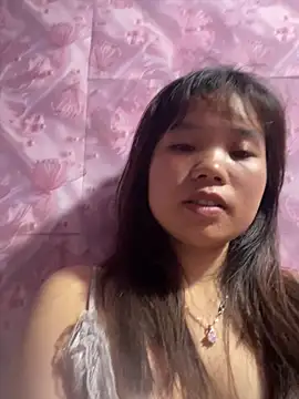 Snapshot of Ngoc-bbi chatting on 05-17-26, 12:21 Ngoc-bbi online show from 05-17-26, 12:21