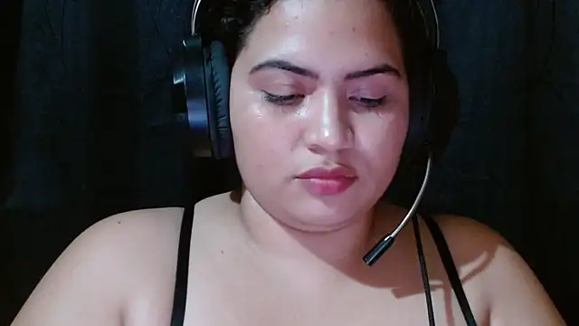 coco curvy online show from 04-17-26, 09:17