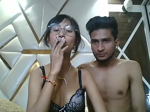 Snapshot of lily_9900 chatting on 09-17-25, 04:31 lily 9900 online show from 09-17-25, 04:31