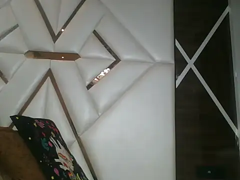 Snapshot of lily_9900 chatting on 09-23-25, 03:52 lily 9900 online show from 09-23-25, 03:52
