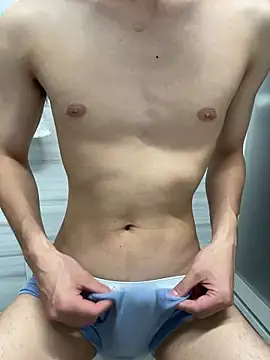 Snapshot of chinsemechan chatting on 09-13-25, 04:29 chinsemechan online show from 09-13-25, 04:29