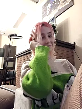 Liann Stark online show from 11-20-25, 06:14