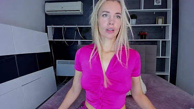 SabrinaSharm online show from 11-08-25, 12:52