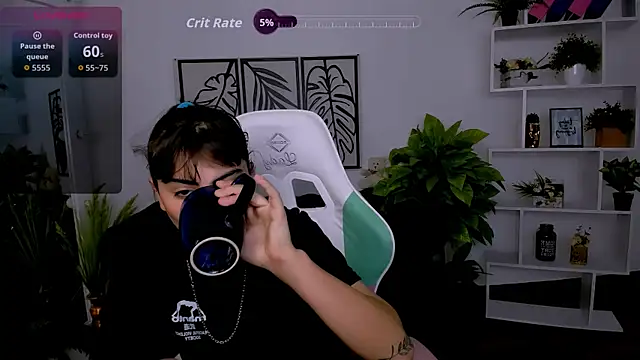 Cocoa Sins online show from 10-03-25, 05:53