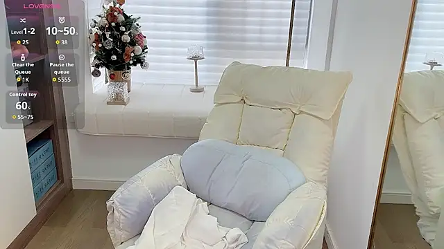 BlueBaby-77 online show from 10-24-25, 02:54