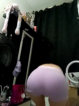 dulcelatin21 online show from 12-20-25, 02:25