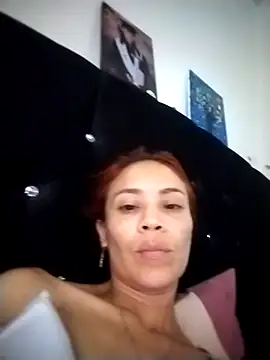 Snapshot of dulcelatin21 chatting on 10-13-25, 06:09 dulcelatin21 online show from 10-13-25, 06:09