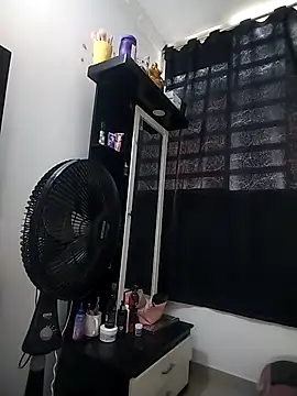 dulcelatin21 online show from 11-03-25, 03:59