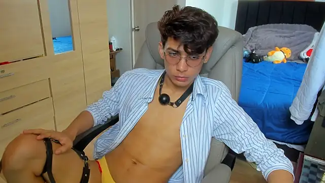 AliottTwink online show from 07-21-26, 01:56