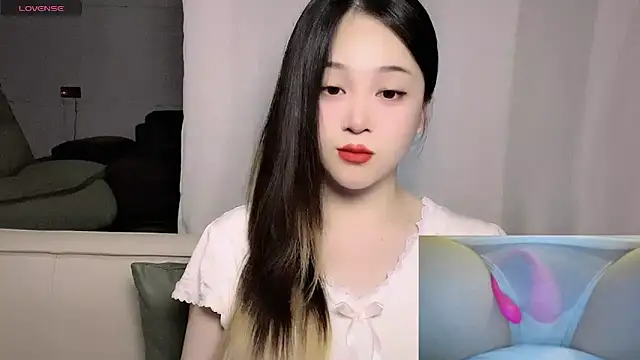 Snapshot of woaiqinqin chatting on 05-28-26, 04:02 woaiqinqin online show from 05-28-26, 04:02