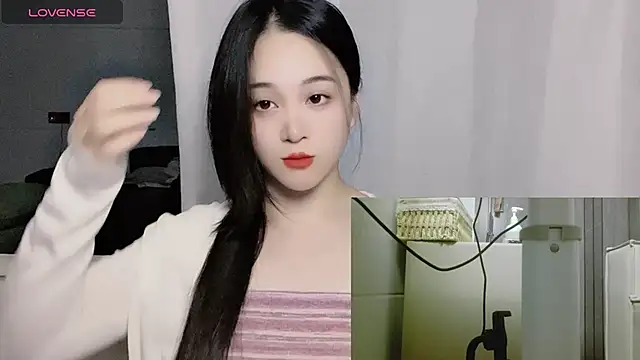 woaiqinqin online show from 10-23-25, 03:32