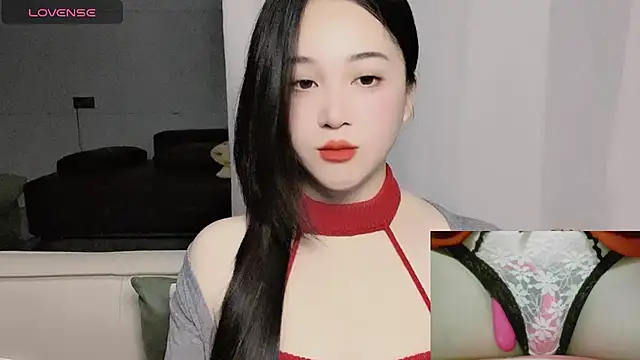 woaiqinqin online show from 12-17-25, 04:23