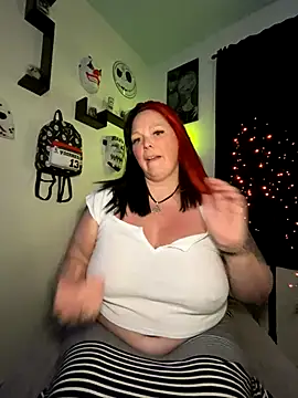 voorheesgirl online show from 10-09-25, 02:01