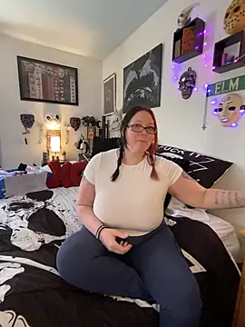 voorheesgirl online show from 02-24-26, 08:42