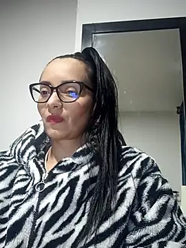 Snapshot of sarita_star chatting on 10-08-25, 01:29 sarita star online show from 10-08-25, 01:29