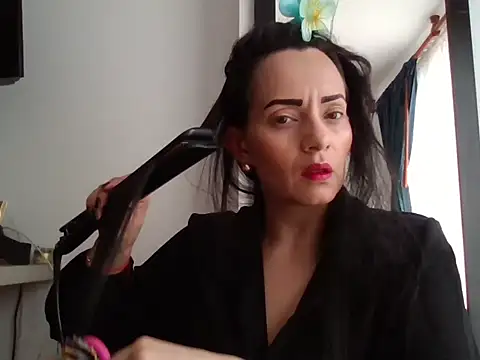 Snapshot of sarita_star chatting on 10-16-25, 03:42 sarita star online show from 10-16-25, 03:42