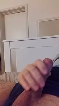 NewJoiner online show from 11-29-25, 03:17