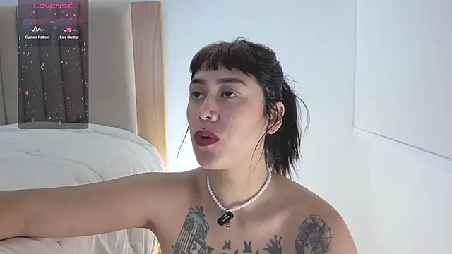 lena slaave online show from 09-09-25, 03:32