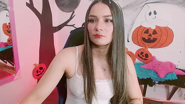 Snapshot of danna_888 chatting on 10-23-25, 07:12 danna 888 online show from 10-23-25, 07:12