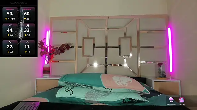 luna maisonn online show from 06-12-26, 01:31