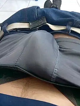 bemmagrinho36 online show from 04-10-26, 11:17