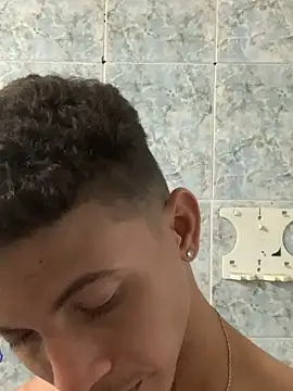 AE 03 online show from 11-07-25, 05:45