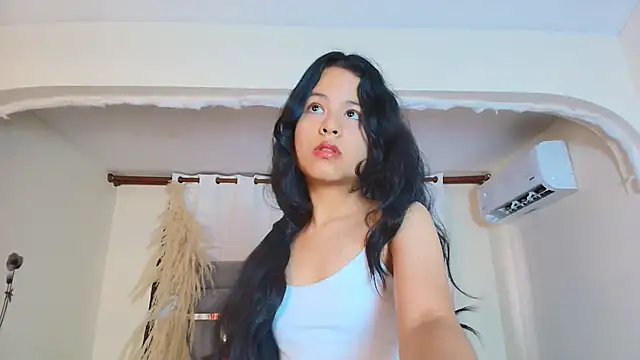 MiniLove 01 online show from 09-30-25, 01:17