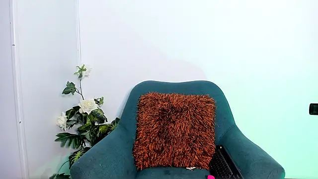 MilenaCrown online show from 11-11-25, 08:36