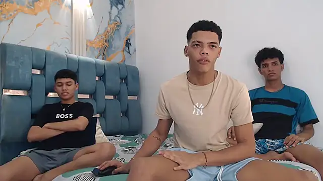 PRETTY FEM online show from 03-17-26, 01:41