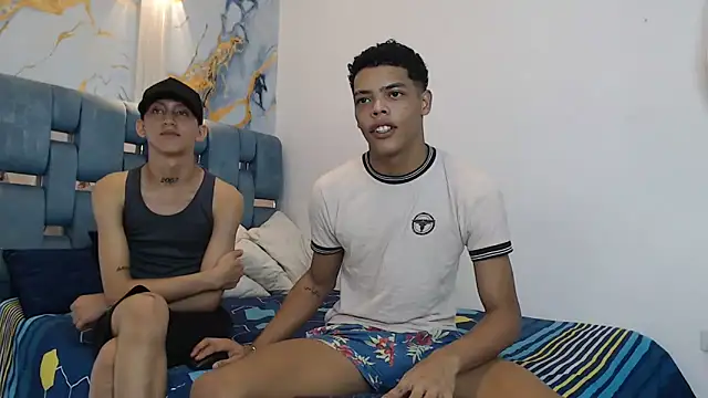 PRETTY FEM online show from 12-17-25, 02:49