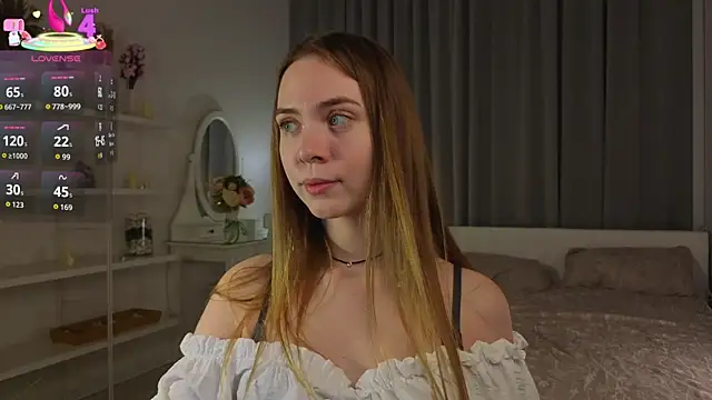 CarollSmithh online show from 10-13-25, 08:43