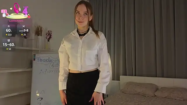 CarollSmithh online show from 10-05-25, 08:43