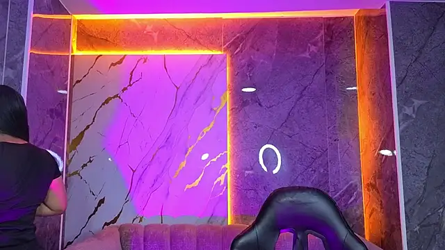 Victoria b  online show from 11-06-25, 07:51