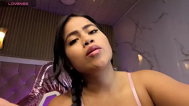 Victoria b  online show from 12-04-25, 07:57