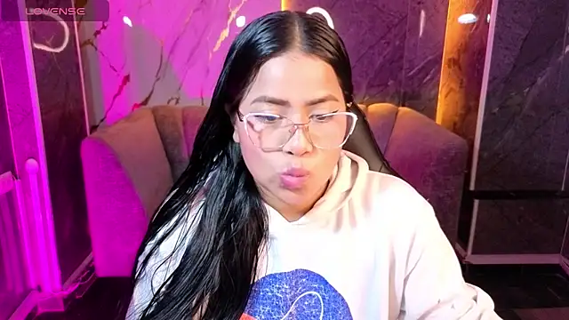 Victoria b  online show from 10-30-25, 08:06