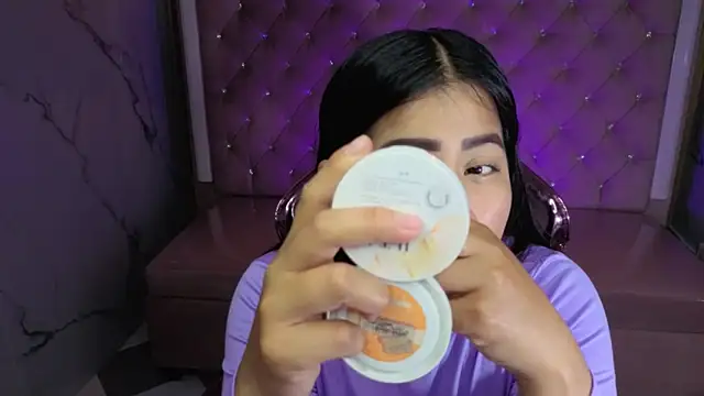 Victoria b  online show from 11-27-25, 07:47