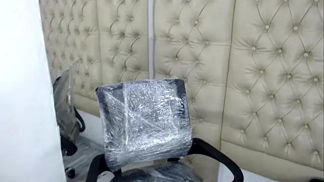 JessicaHott01 online show from 12-13-25, 08:04