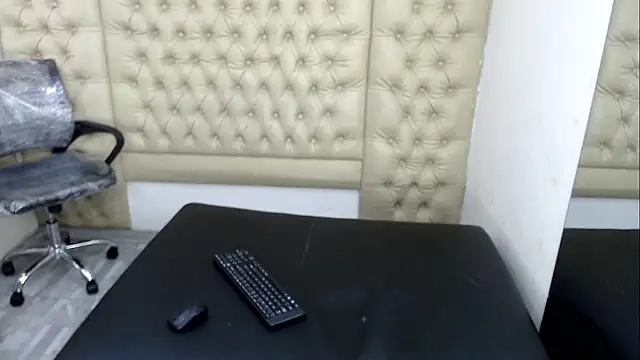 JessicaHott01 online show from 10-25-25, 07:47