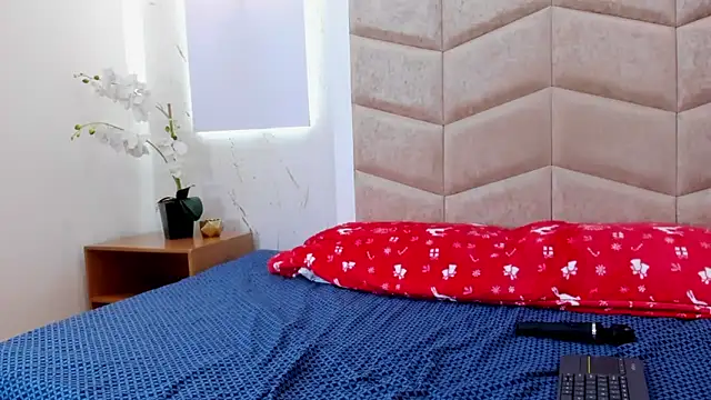 JanexHope online show from 12-15-25, 08:36