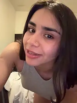 Snapshot of Ariovalle chatting on 02-11-26, 05:51 Ariovalle online show from 02-11-26, 05:51