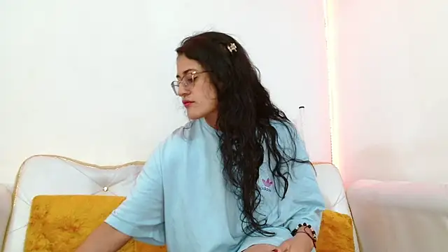 Luna Noire1 online show from 11-27-25, 12:00