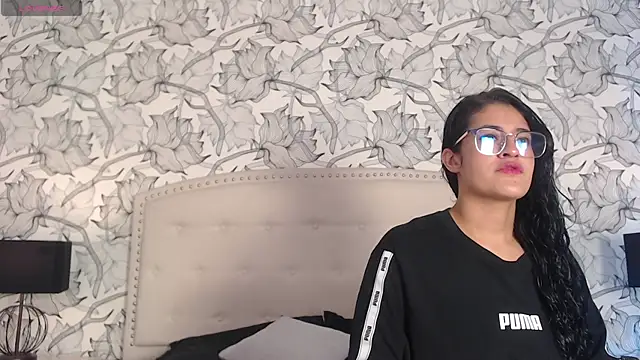 Luna Noire1 online show from 04-18-26, 03:53