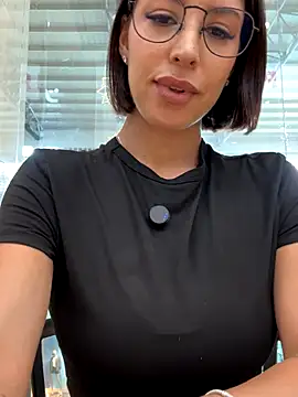 luvely online show from 11-19-25, 07:25