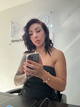 Sarahlove 90 online show from 12-04-25, 07:35