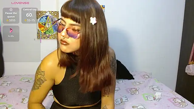 Divinejewel444 online show from 11-12-25, 07:45