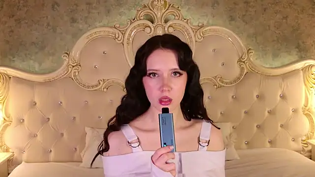 GraceMartinos online show from 11-30-25, 08:42