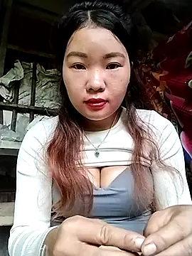 Snapshot of lylylove chatting on 09-27-25, 01:23 lylylove online show from 09-27-25, 01:23