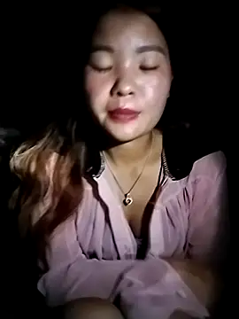 Snapshot of lylylove chatting on 09-15-25, 01:11 lylylove online show from 09-15-25, 01:11