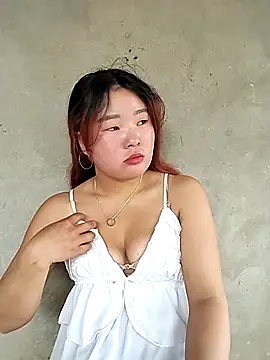 lylylove online show from 05-17-26, 03:50